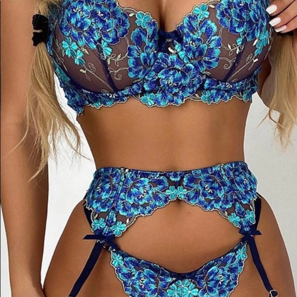 Floral Intimate Set